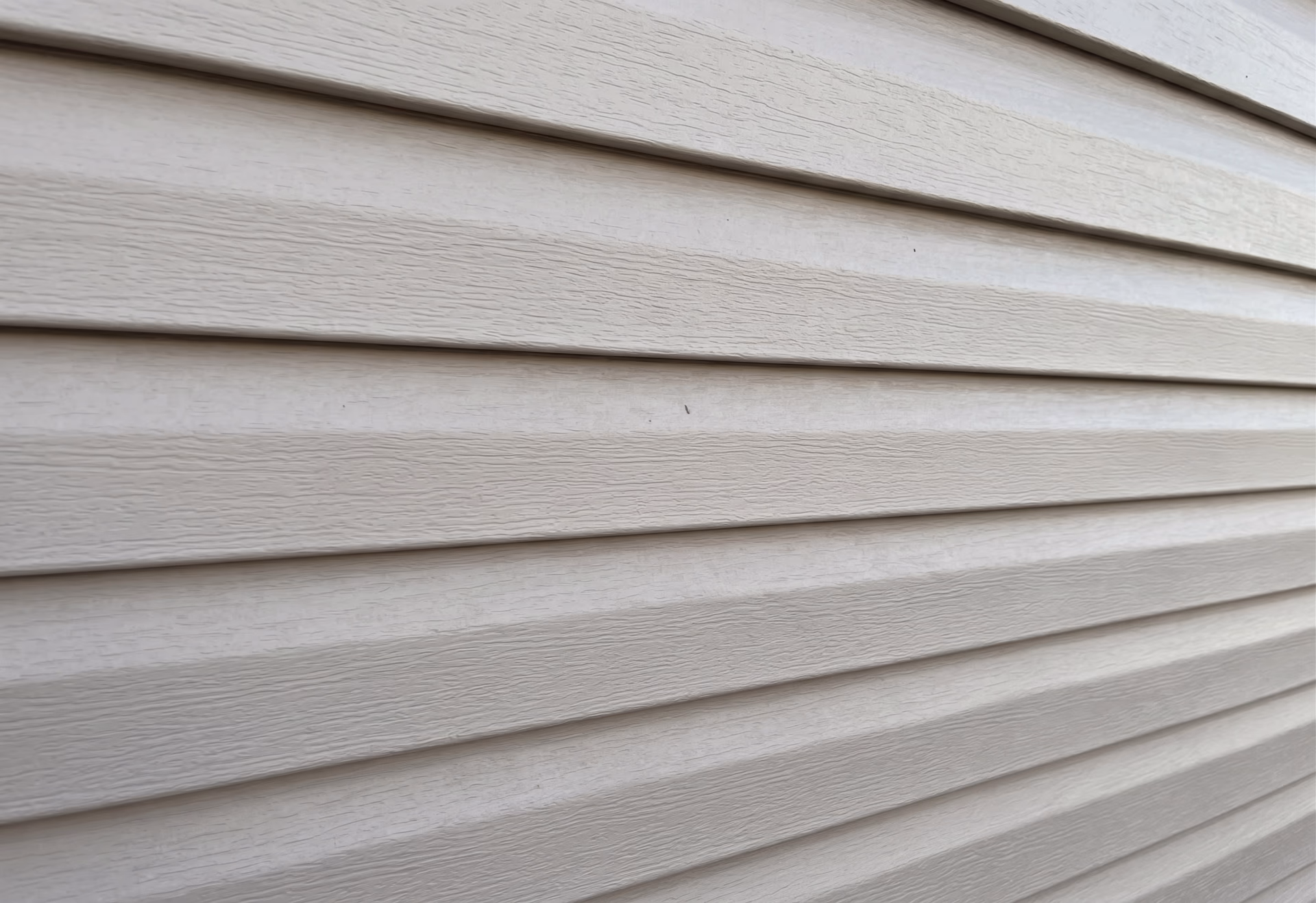 Horizontal vinyl lap siding close-up